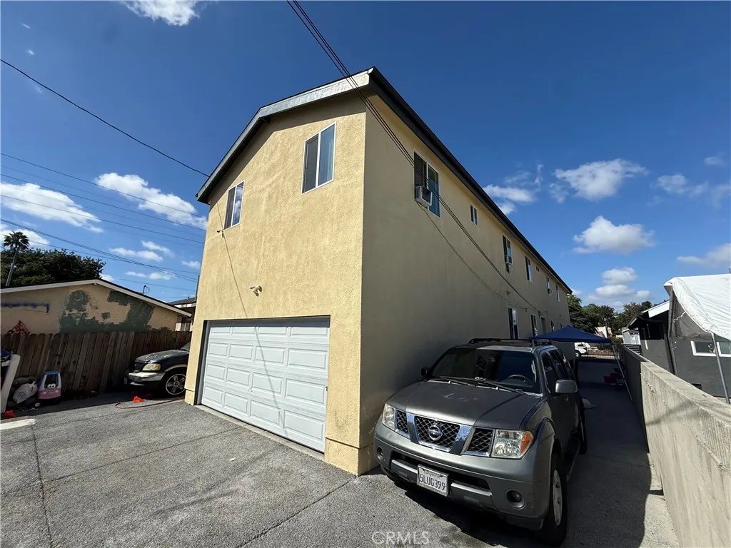 804 76th Pl, Los Angeles, California 90001 home-pic-2